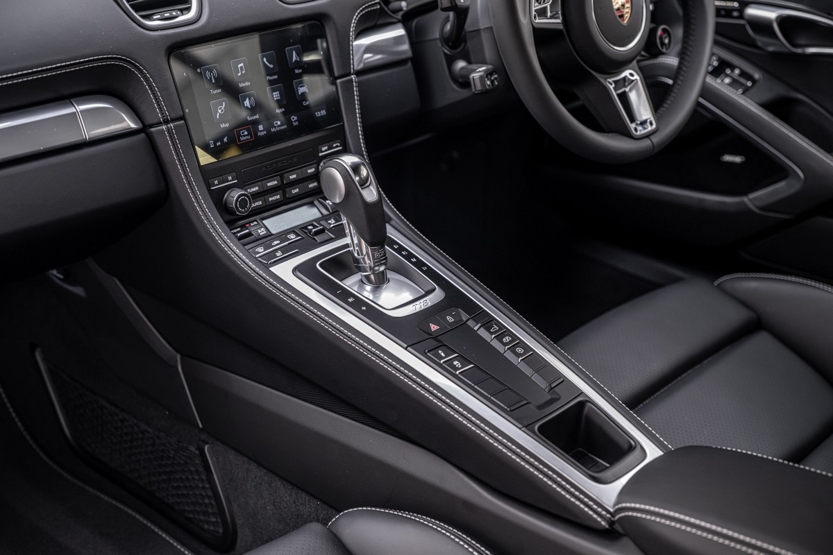 Porsche Cayman 718 CAYMAN STYLE EDITION