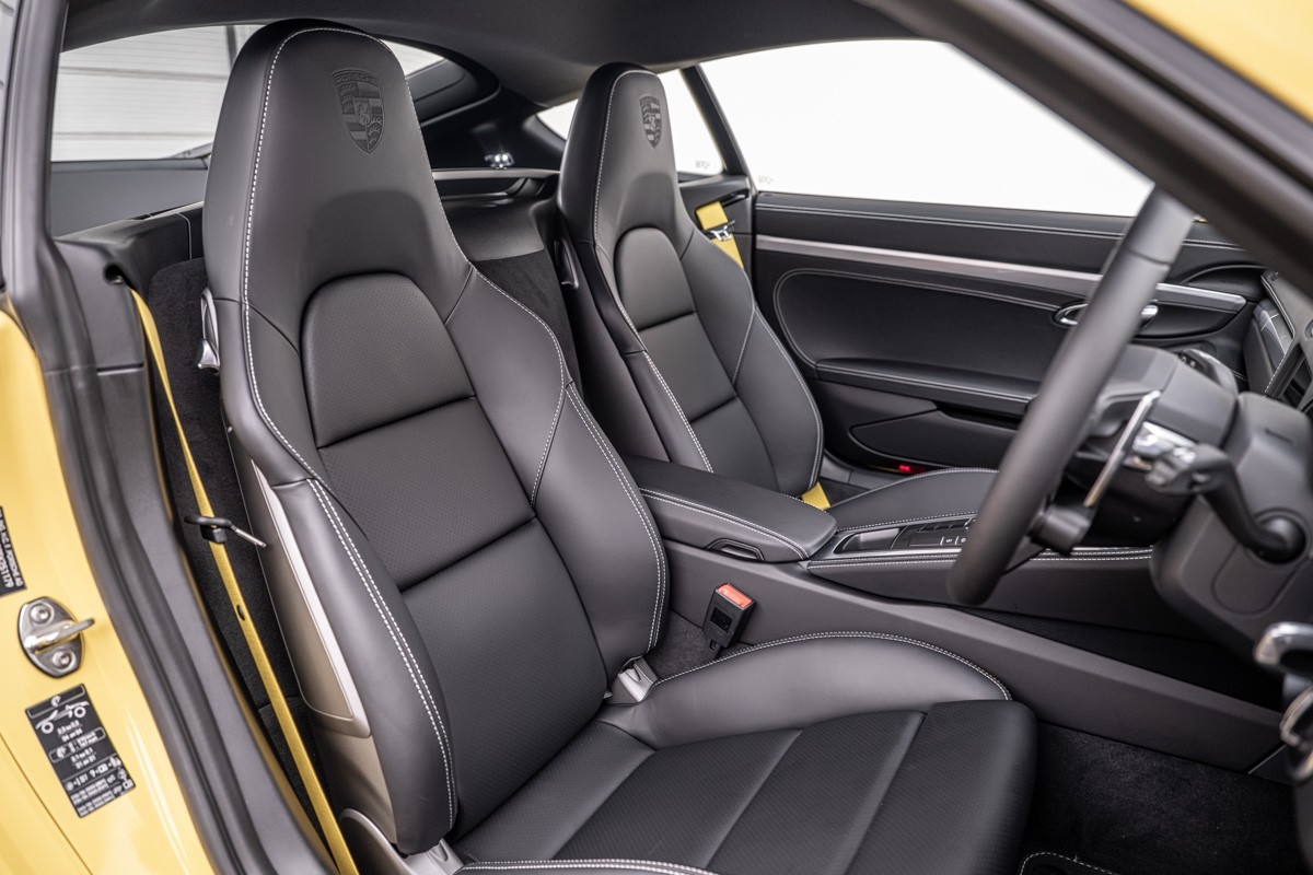 Porsche Cayman 718 CAYMAN STYLE EDITION