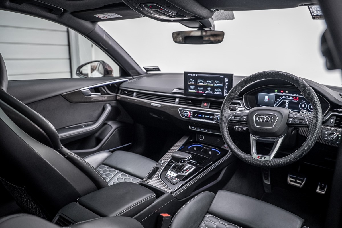 Audi RS4 Avant 331KW