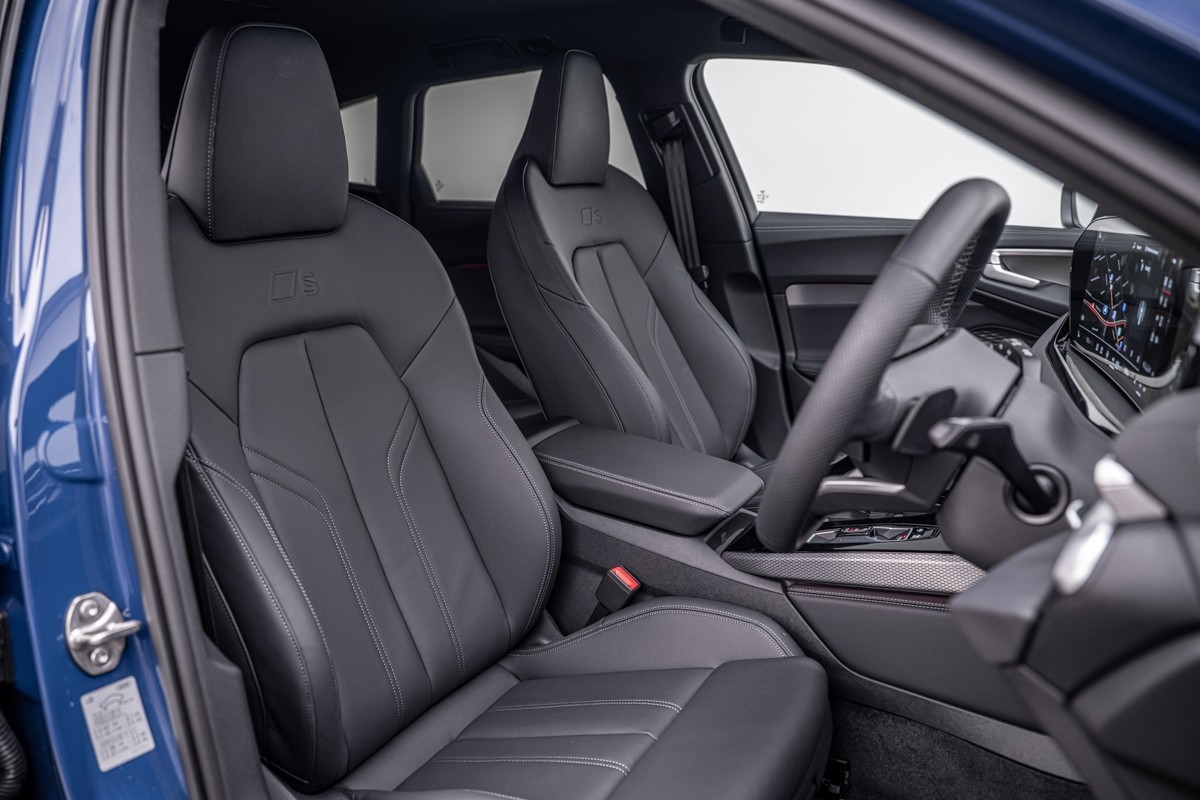 Audi A5 e-Hybrid Avant S line