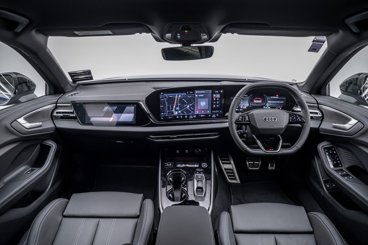 Audi A5 e-Hybrid Avant S line