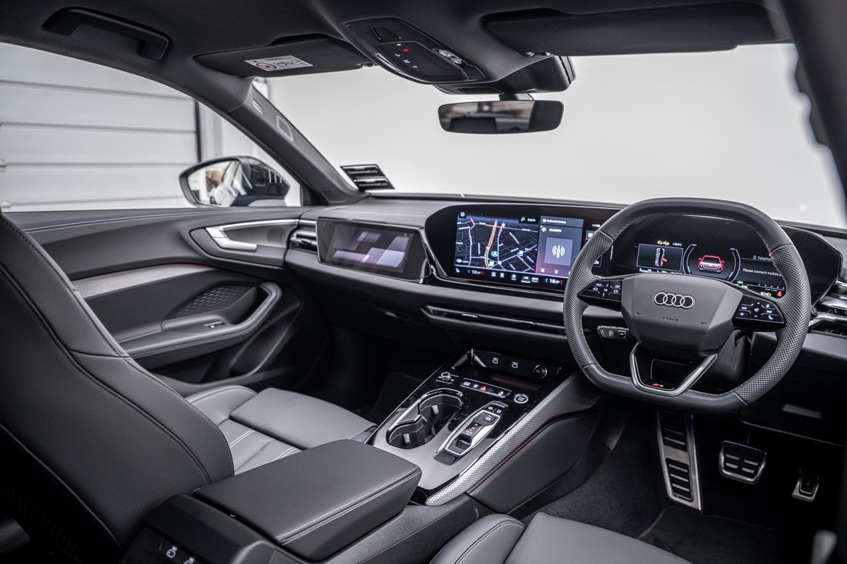 Audi A5 e-Hybrid Avant S line