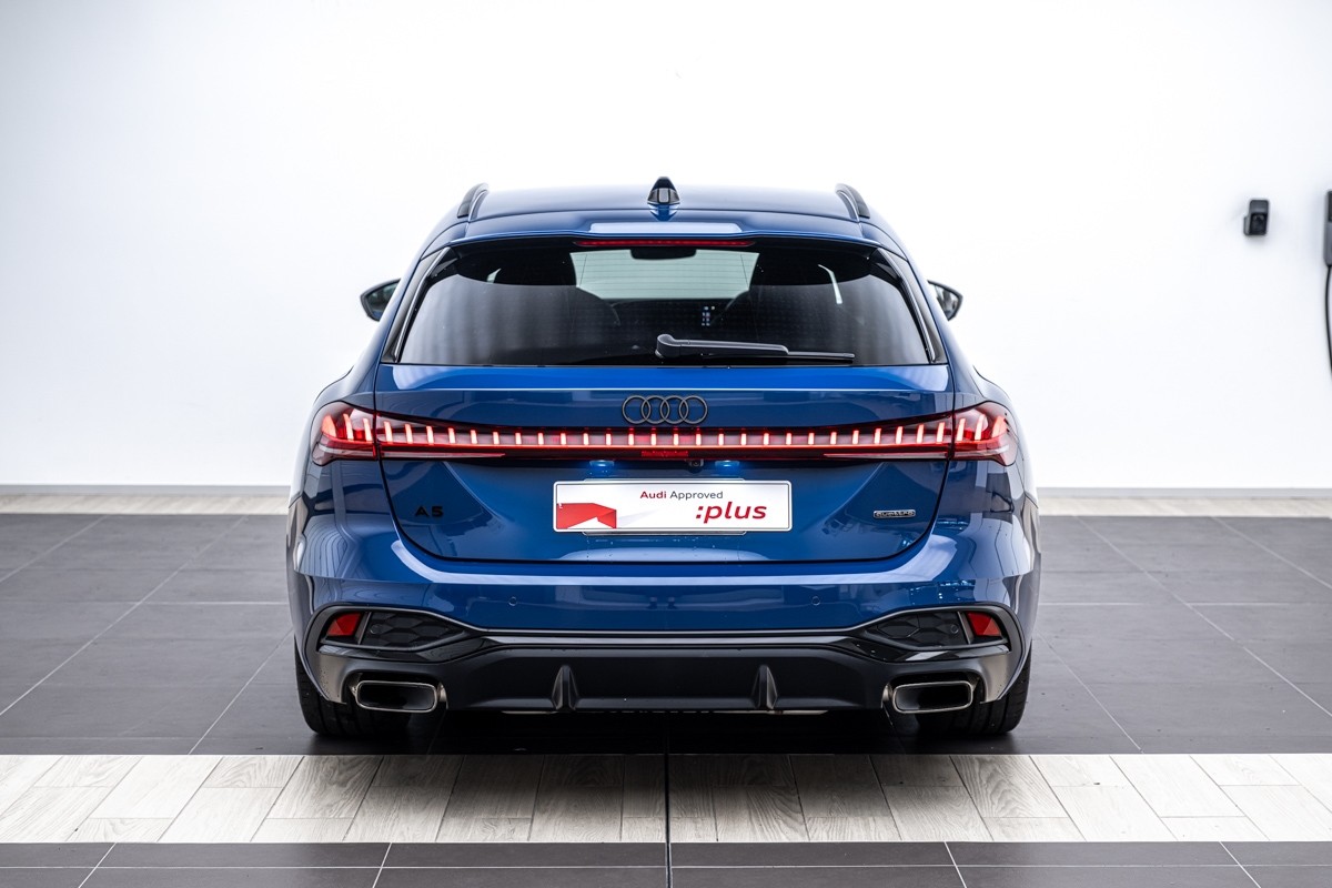 Audi A5 e-Hybrid Avant S line