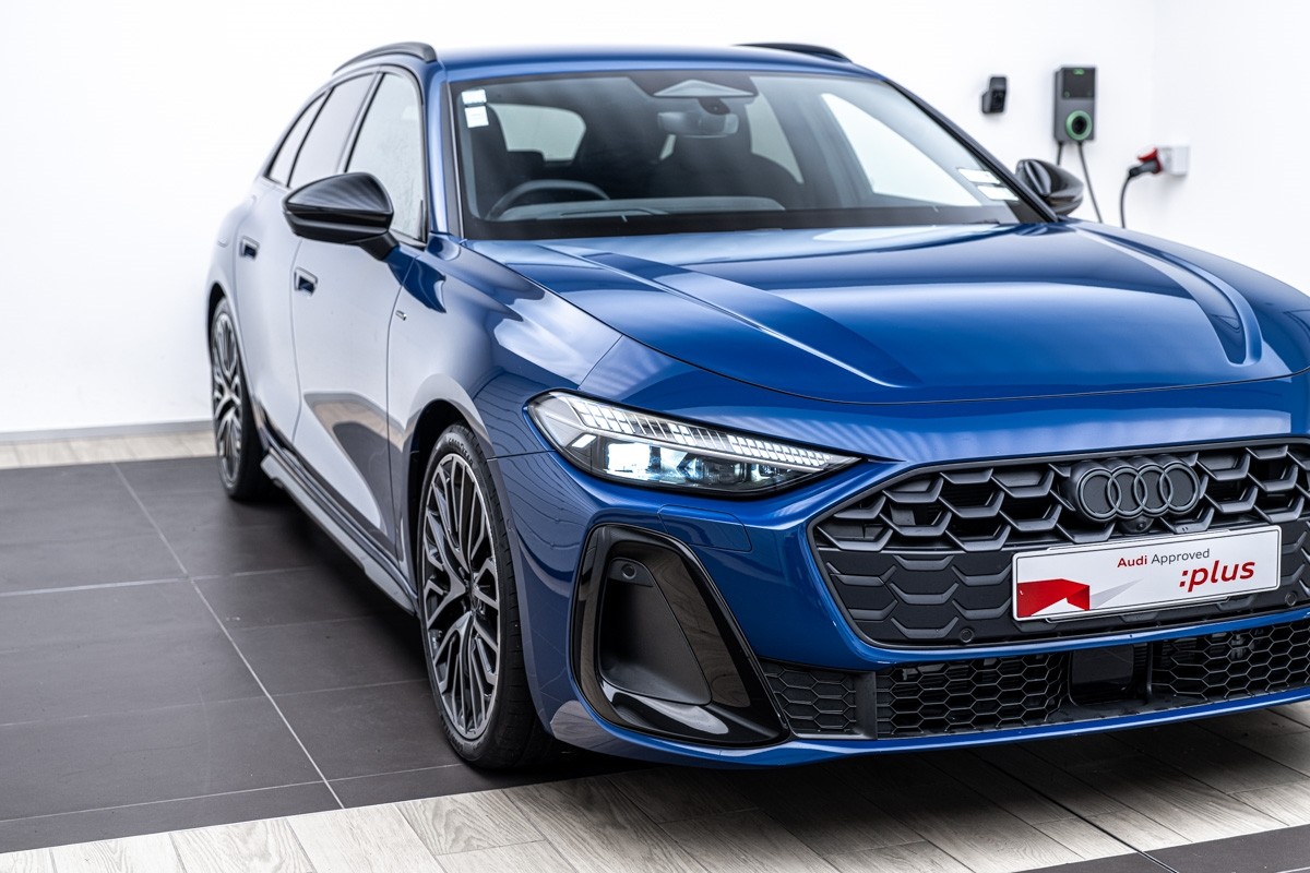 Audi A5 e-Hybrid Avant S line