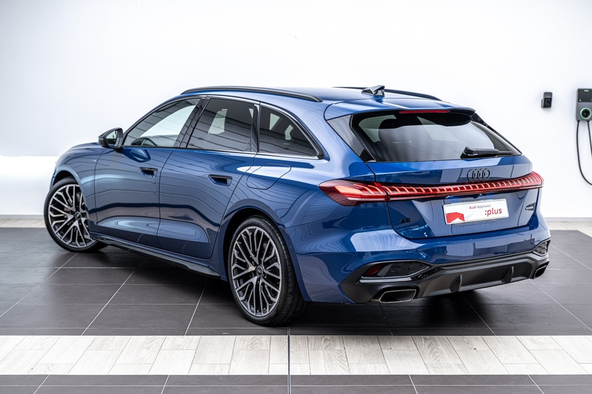 Audi A5 e-Hybrid Avant S line