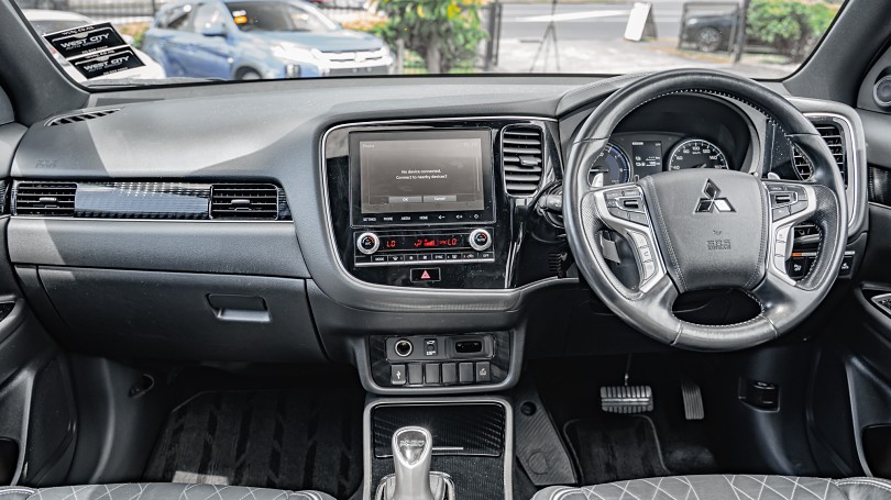 2021 Mitsubishi Outlander 10