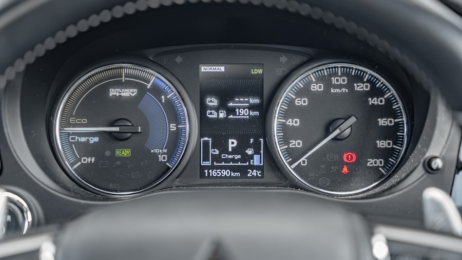 2021 Mitsubishi Outlander 12