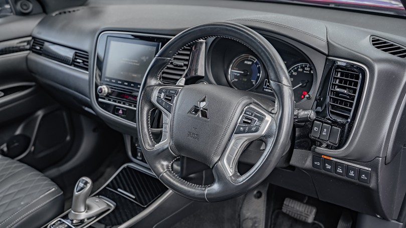 2021 Mitsubishi Outlander 9