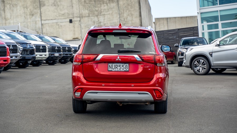 2021 Mitsubishi Outlander 4