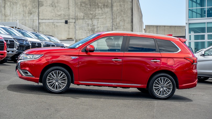 2021 Mitsubishi Outlander 5