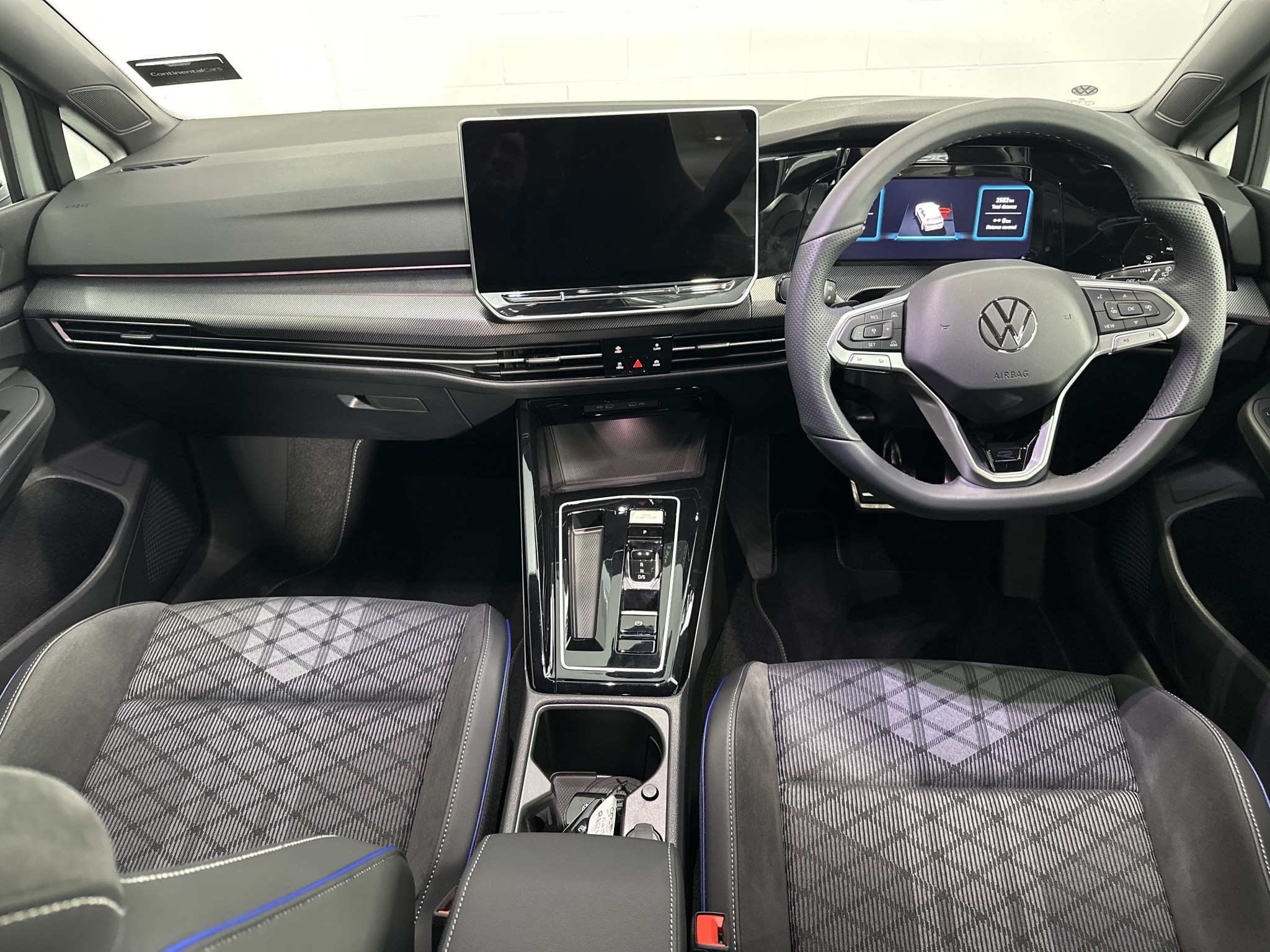 Volkswagen Golf 8.5 R-LINE