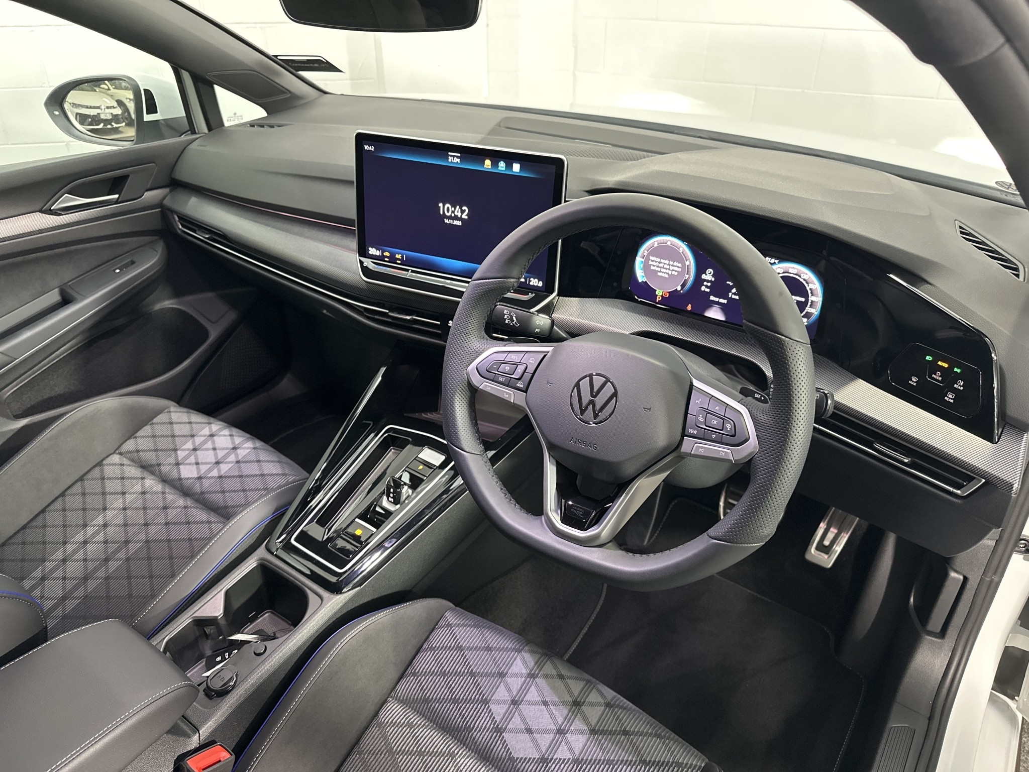 Volkswagen Golf 8.5 R-LINE