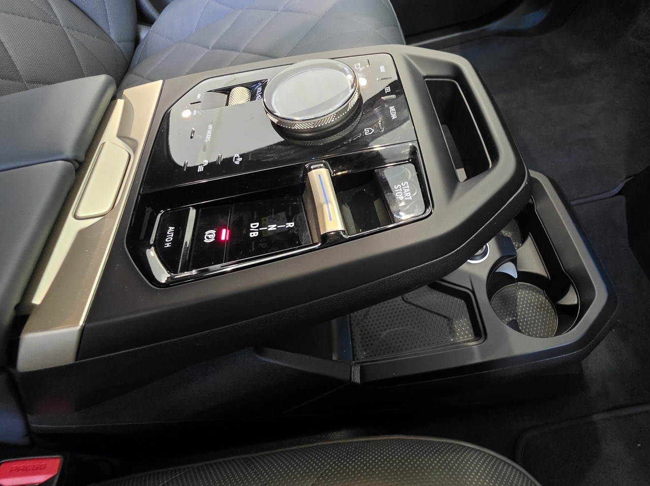 BMW iX xDrive40 Sport