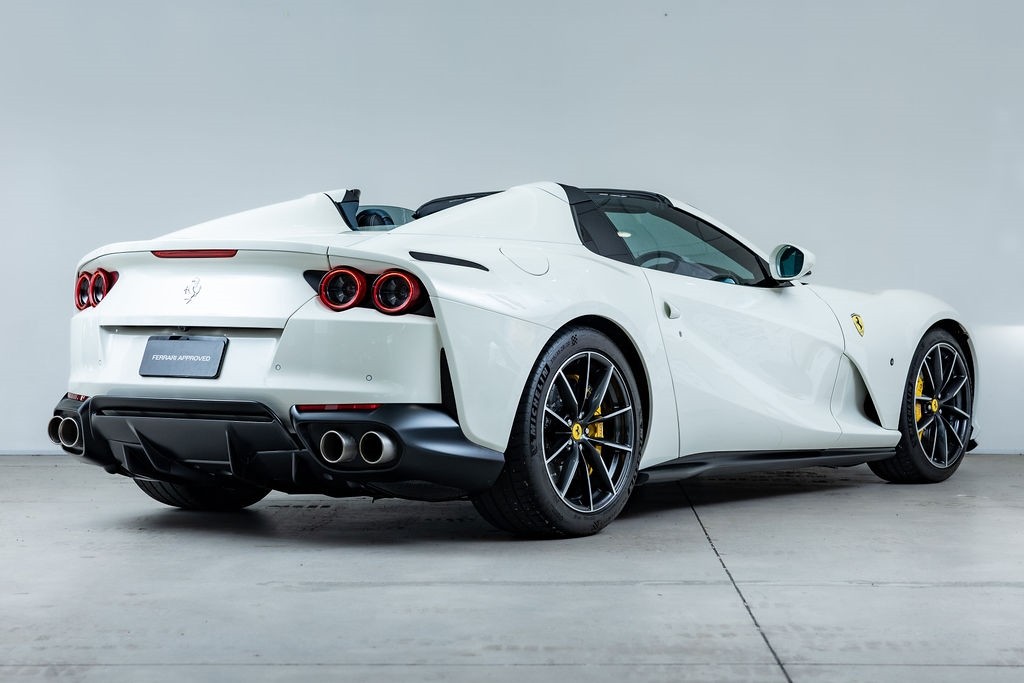 Ferrari 812 GTS