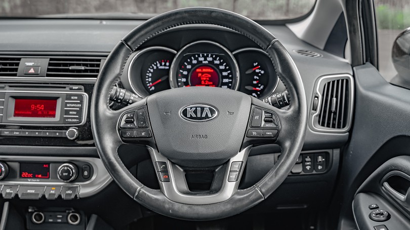 2015 Kia Rio 11