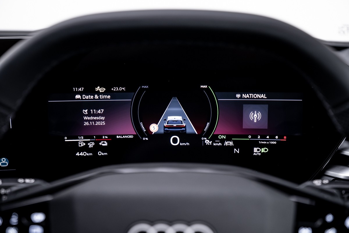 Audi A5 e-Hybrid Avant S line
