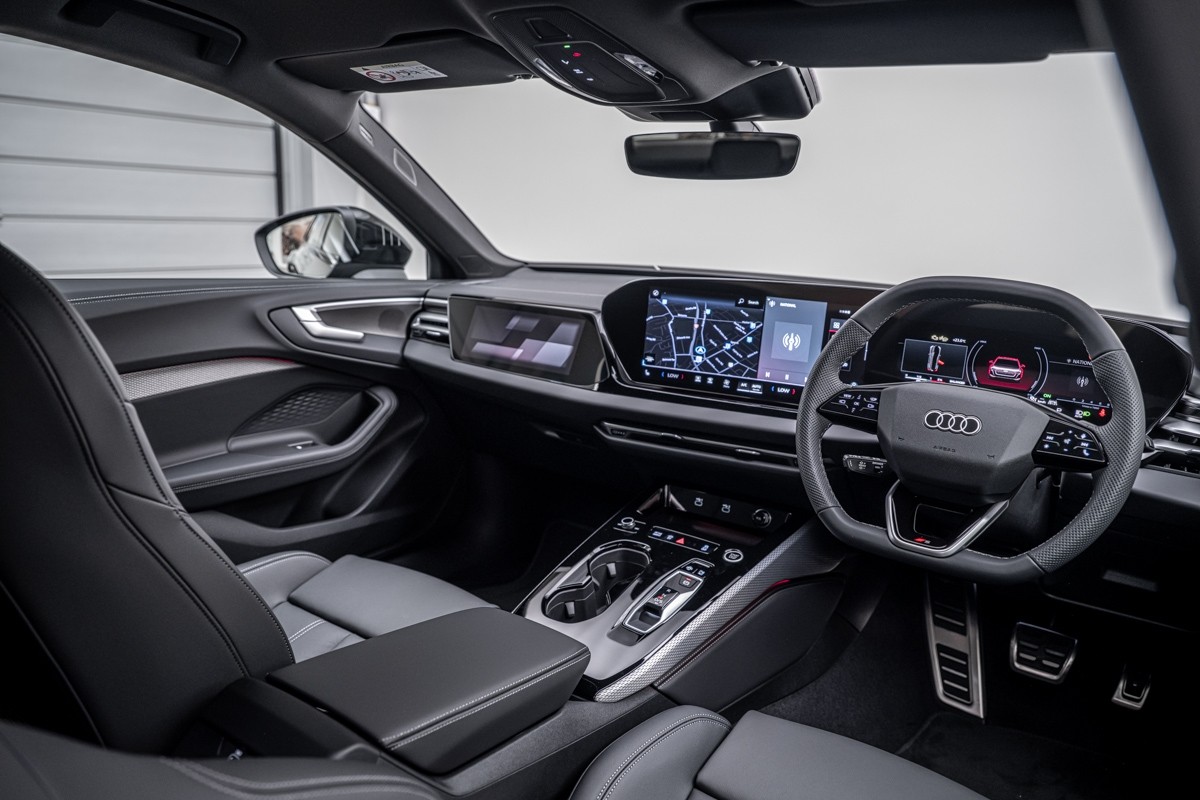 Audi A5 e-Hybrid Avant S line