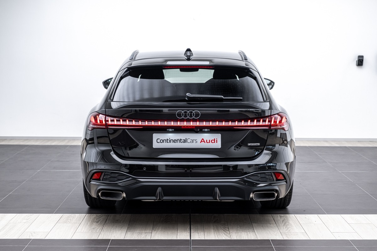 Audi A5 e-Hybrid Avant S line