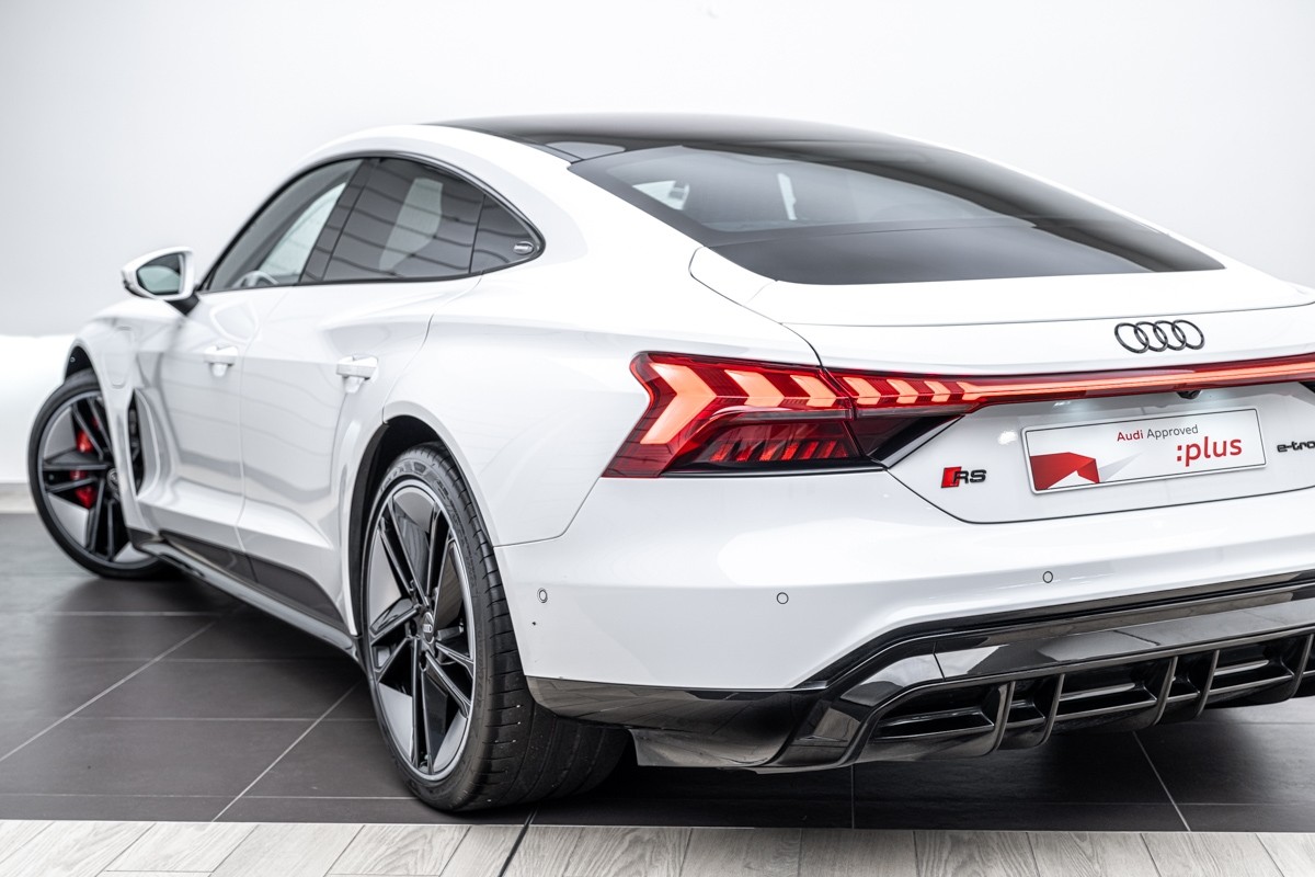 Audi e-tron RS GT