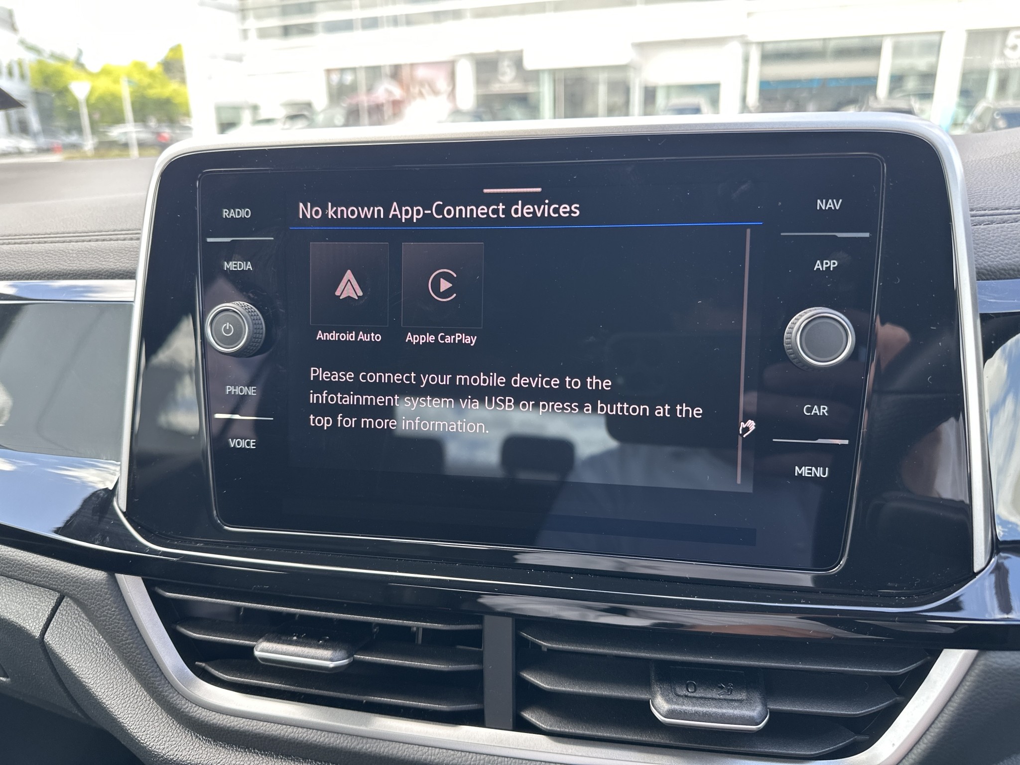 Volkswagen T-Roc 2WD R-LINE