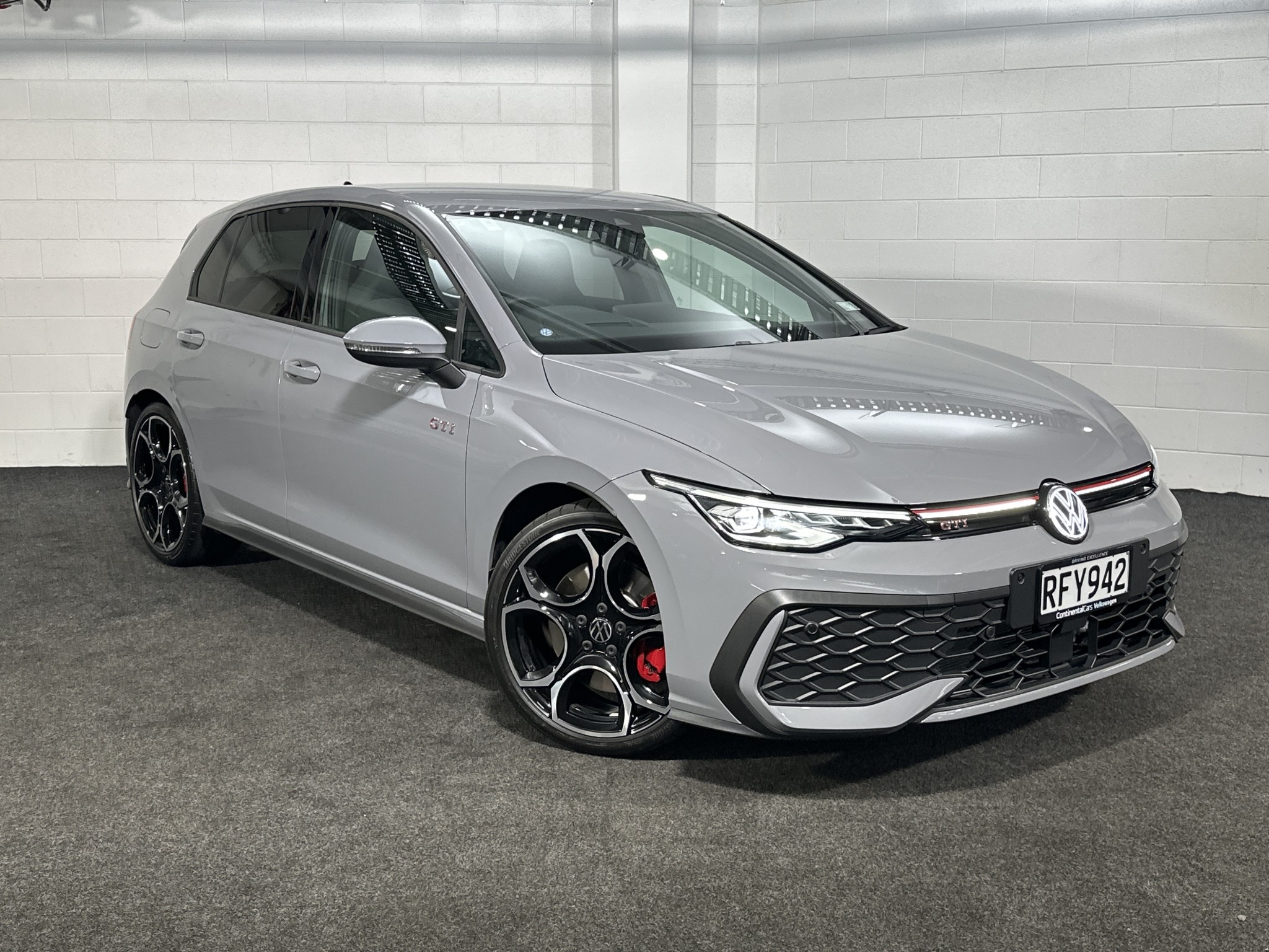 Volkswagen Golf Gti 2.0Pt/7At