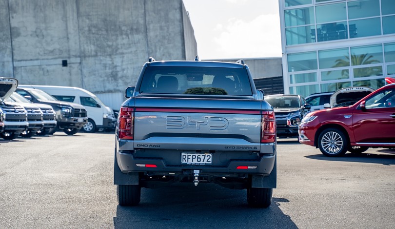 2025 BYD Shark 6 4