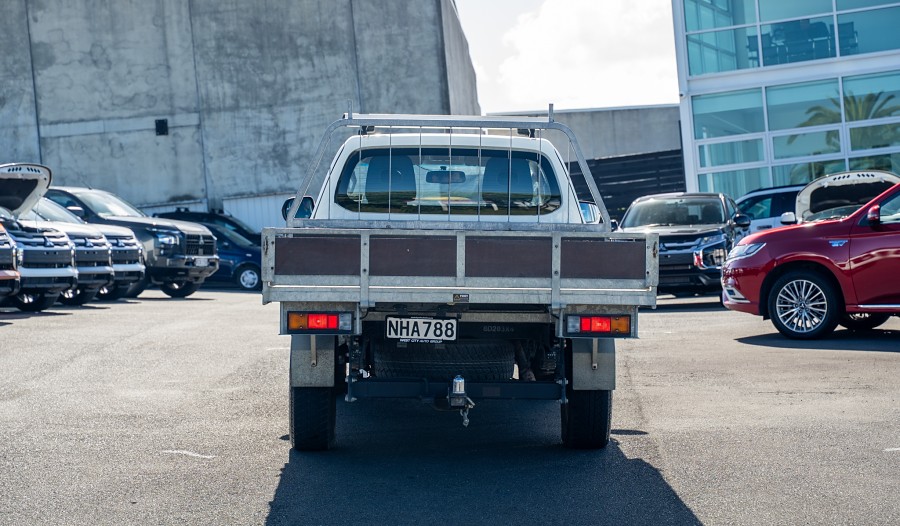 2021 Mitsubishi Triton 4