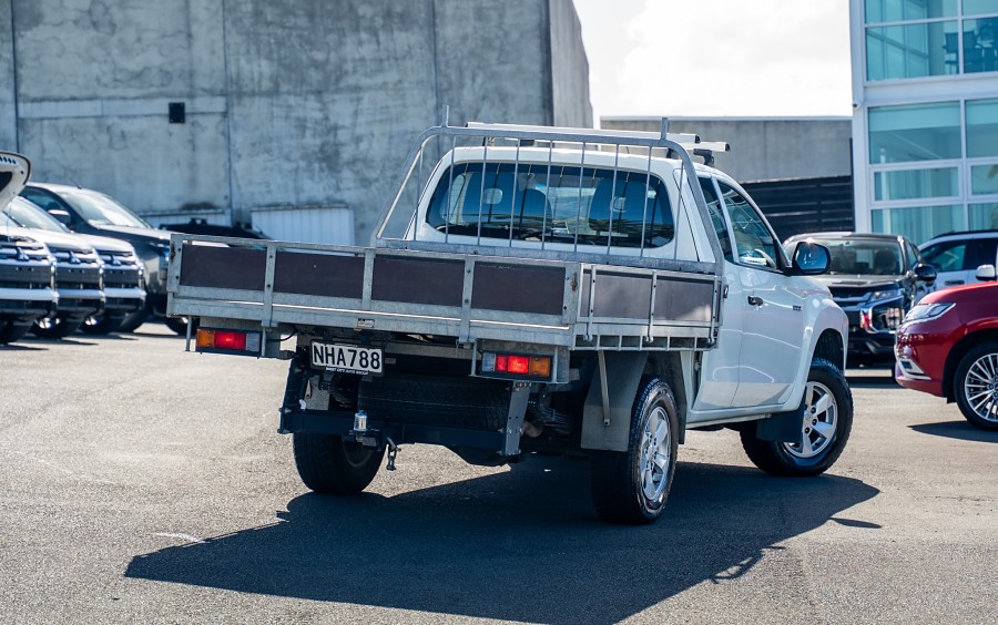 2021 Mitsubishi Triton 2