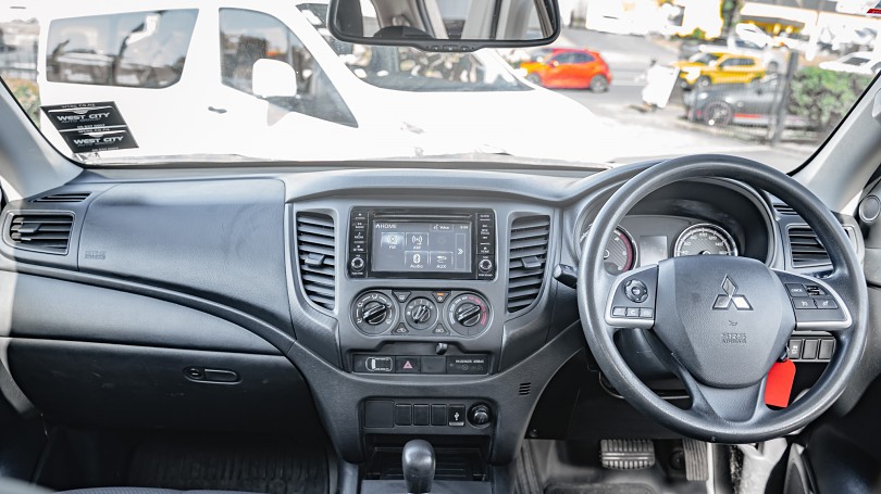 2021 Mitsubishi Triton 10