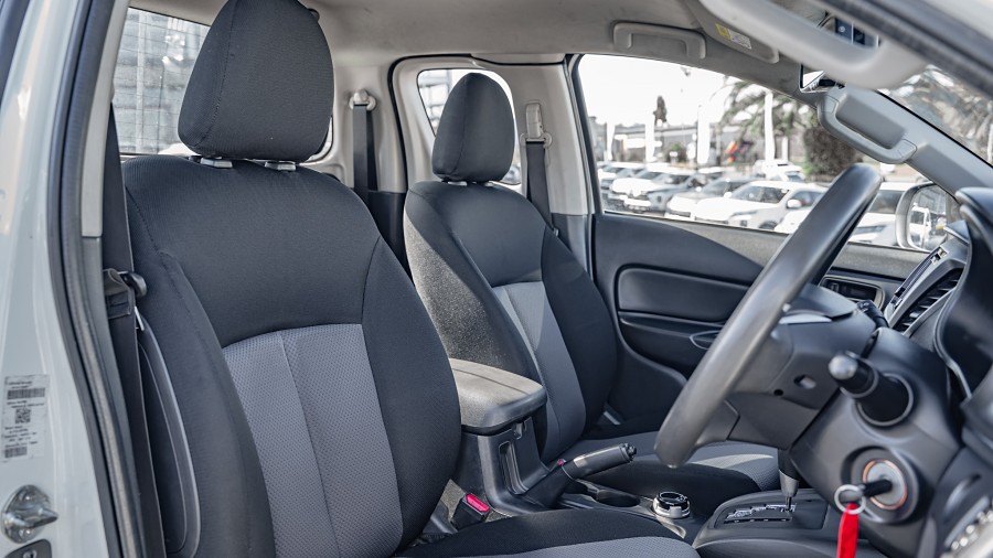 2021 Mitsubishi Triton 8