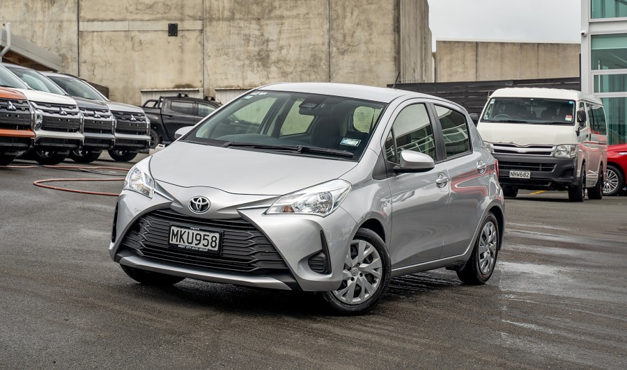 2019 Toyota Yaris 1