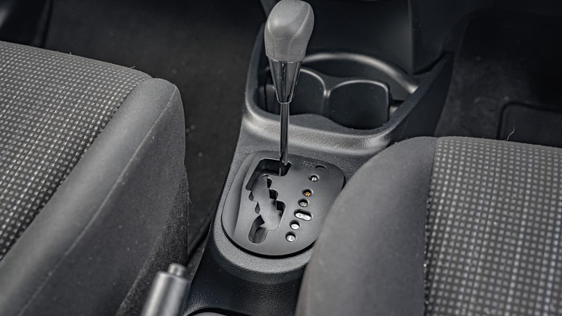 2019 Toyota Yaris 16