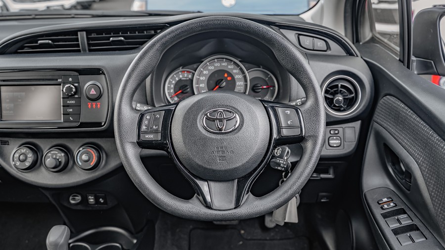2019 Toyota Yaris 11