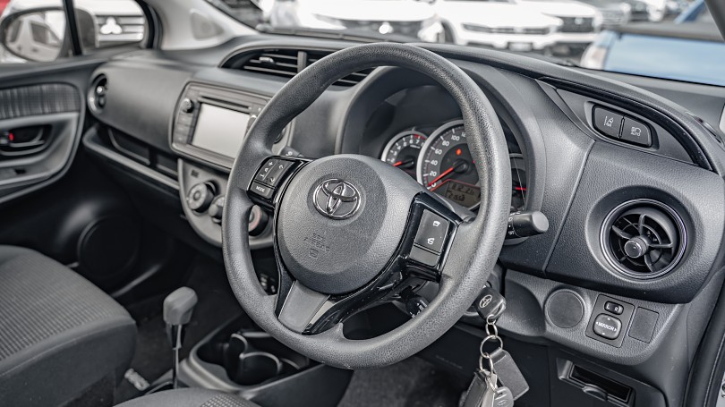 2019 Toyota Yaris 9