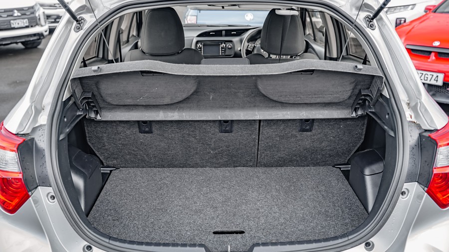 2019 Toyota Yaris 18