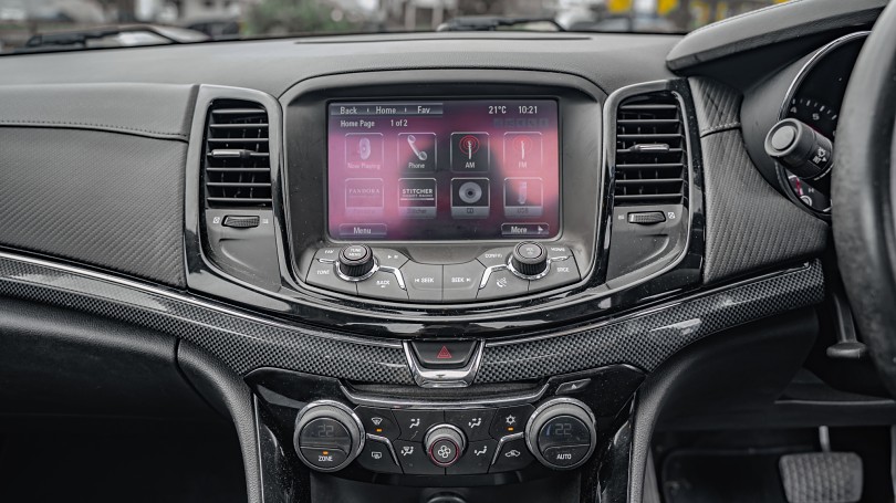 2015 Holden Commodore 12