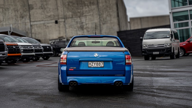 2015 Holden Commodore 4