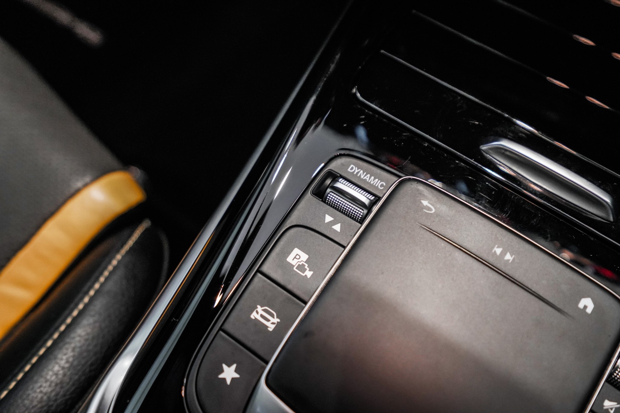 Mercedes-Benz CLA 45 S 4M 2.0P/4Wd/8At