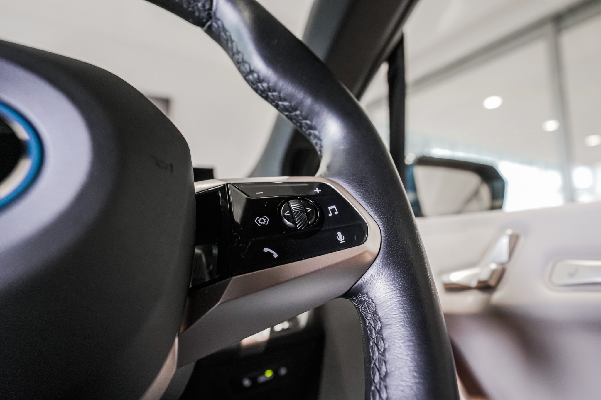 BMW iX IXdrive50 112Kwh