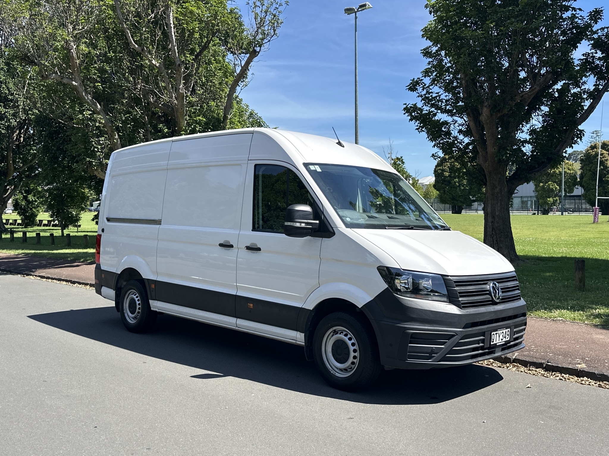 Volkswagen Crafter 35 103KW MWB AUTO