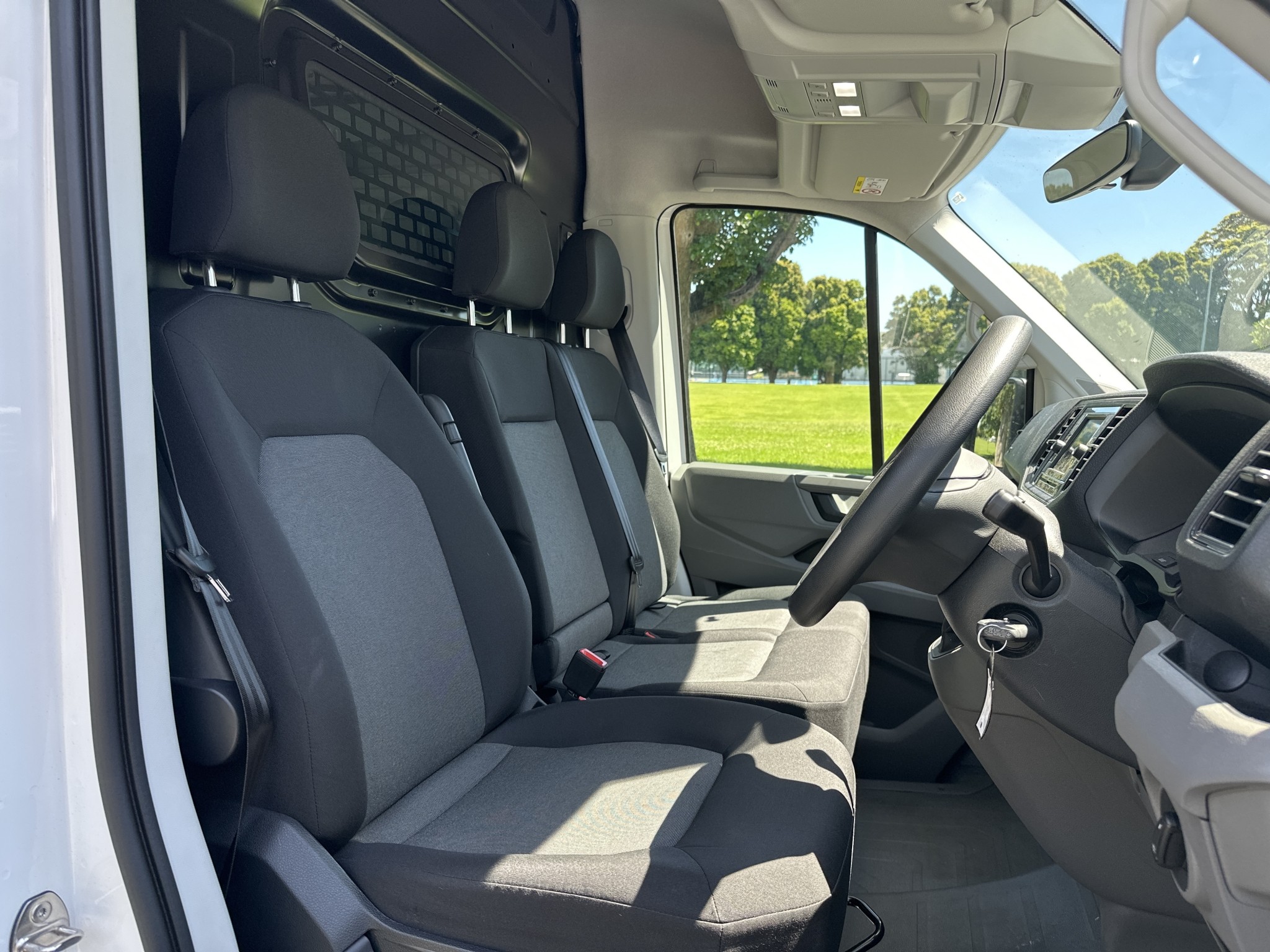 Volkswagen Crafter 35 103KW MWB AUTO