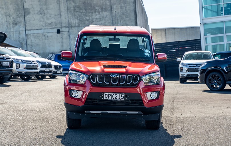 2024 Mahindra Pik-up 3