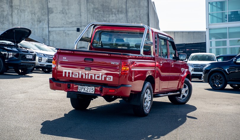 2024 Mahindra Pik-up 2