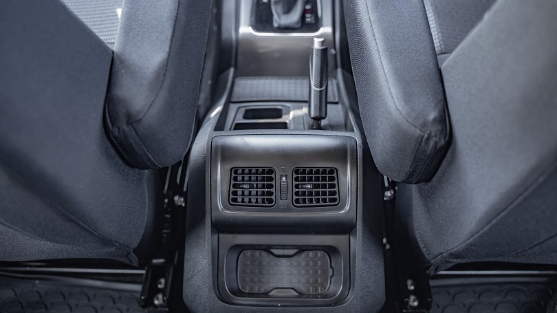 2024 Mahindra Pik-up 15