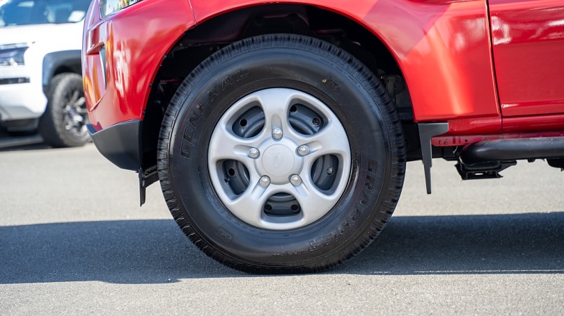 2024 Mahindra Pik-up 6