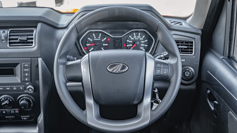 2024 Mahindra Pik-up 11