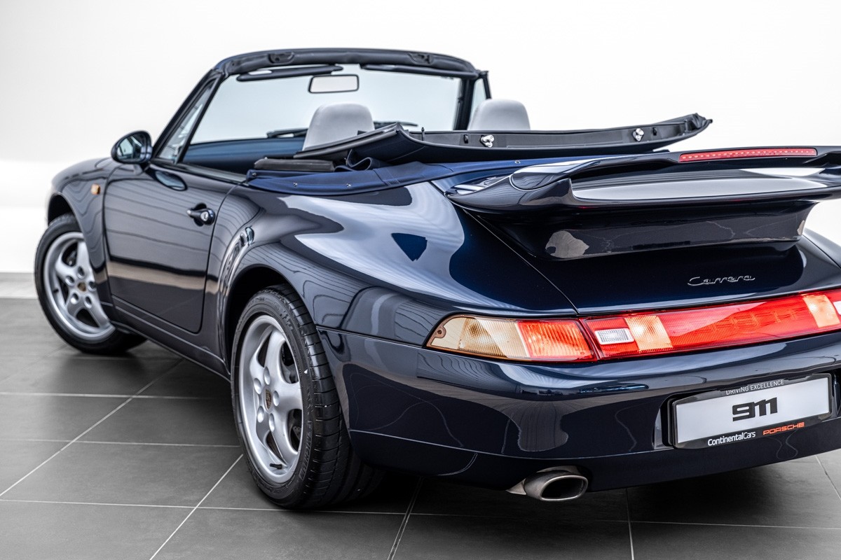 Porsche 911 Carrera Cabriolet (993)