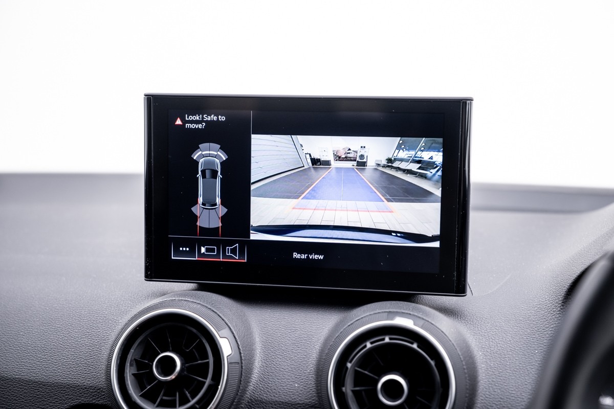 Audi Q2 35 TFSI S TRONIC 110 KW