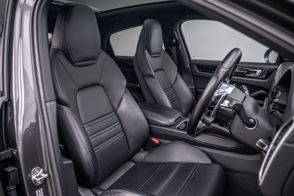 Porsche Cayenne Coupe (E3)