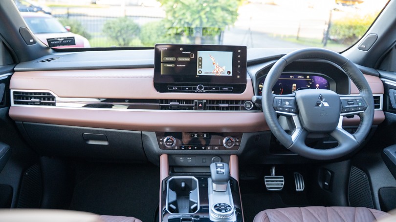 2026 Mitsubishi Outlander 10